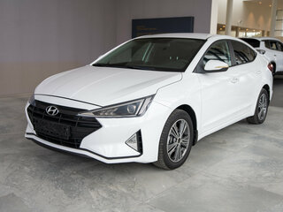2019 Hyundai Elantra VI (AD) Рестайлинг, белый, 2215000 рублей, вид 3