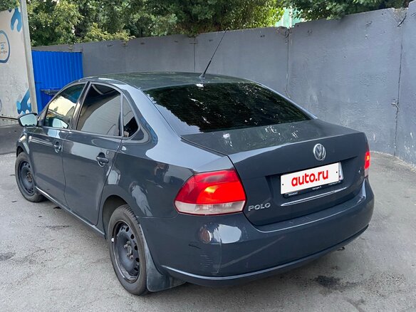 2011 Volkswagen Polo V, серый, 575000 рублей - вид 5