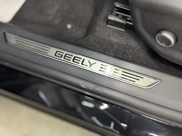 2026 Geely Monjaro I Рестайлинг 2 (China Market), чёрный, 4090000 рублей - вид 20