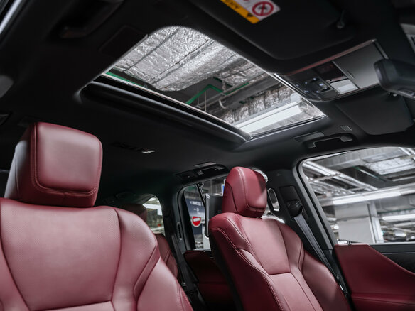 2026 Lexus LX 500d IV, чёрный - вид 19