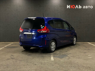 2019 Honda Freed II, синий, 1850000 рублей, вид 5
