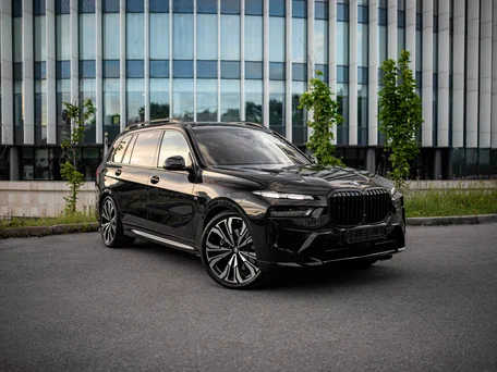 2025 BMW X7 40d I (G07) Рестайлинг, чёрный, 16590000 рублей, вид 3