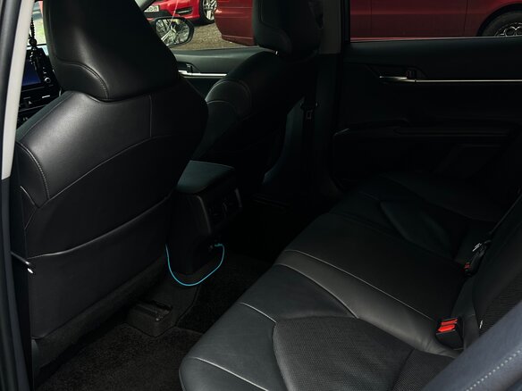2021 Toyota Camry VIII (XV70) Рестайлинг, чёрный, 2350000 рублей - вид 7