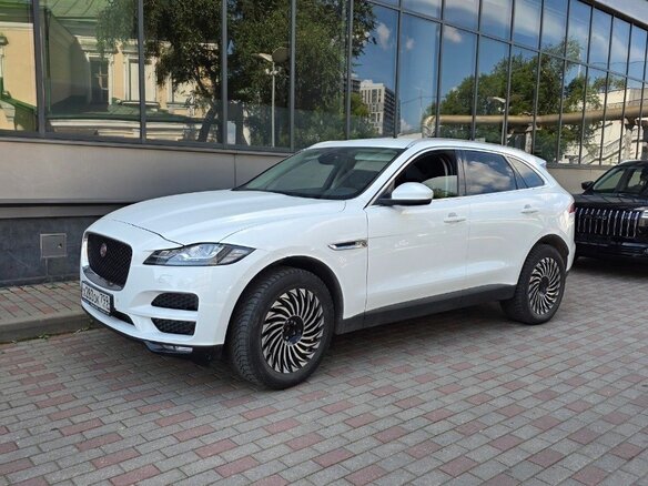 2019 Jaguar F-Pace I, белый
