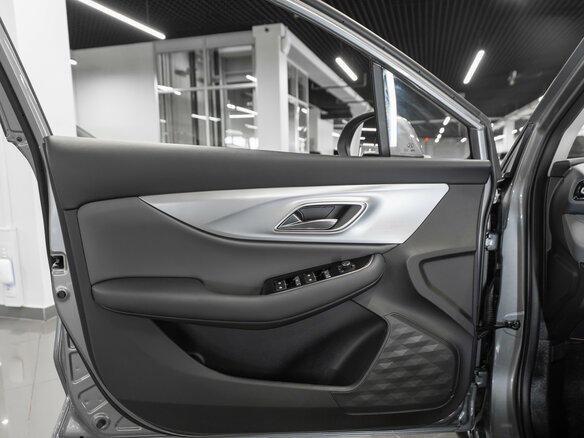 2025 BAIC U5 Plus, серый, 2040000 рублей - вид 17