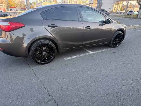 2013 Kia Cerato III, бежевый, 900000 рублей - вид 10