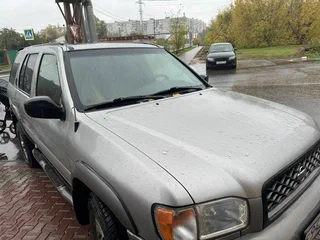 1999 Nissan Pathfinder II, серебристый, 450000 рублей, вид 1