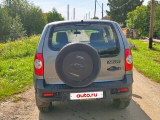 2015 Chevrolet Niva I Рестайлинг, серый, 420000 рублей, вид 5