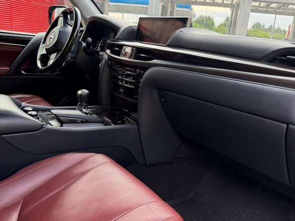 2019 Lexus LX 570 III Рестайлинг 2, чёрный, 9700000 рублей - вид 10