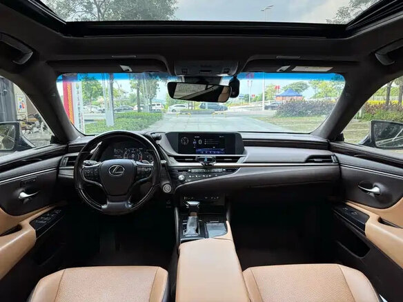 2021 Lexus ES 200 VII Рестайлинг, чёрный, 4105000 рублей - вид 8