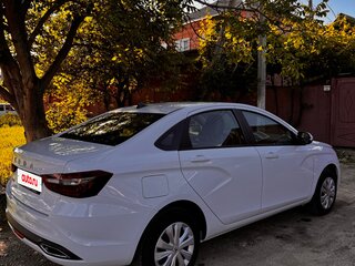 2024 Lada (ВАЗ) Vesta I Рестайлинг (NG), белый, 1390000 рублей, вид 4