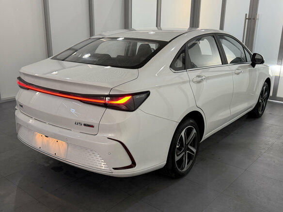 2025 BAIC U5 Plus, белый, 2900000 рублей - вид 5