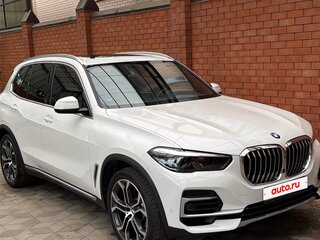 2021 BMW X5 40i IV (G05/G18), белый, 7000000 рублей, вид 4