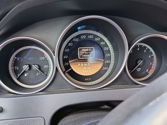 2012 Mercedes-Benz C-Класс 180 BlueEFFICIENCY III (W204) Рестайлинг, белый, 1230000 рублей - вид 6