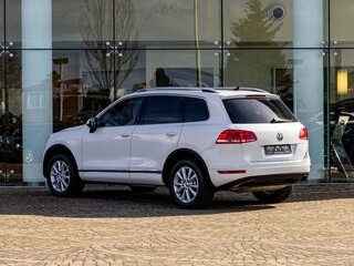 2014 Volkswagen Touareg II, белый, 2235000 рублей, вид 4