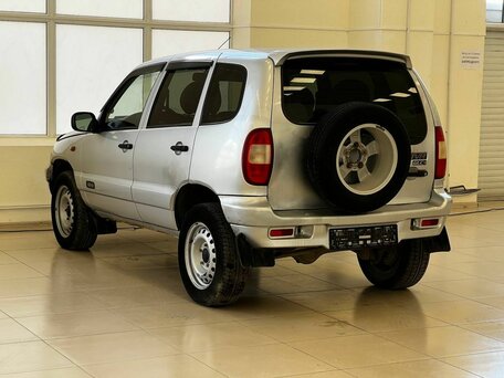 2008 Chevrolet Niva I, серебристый, 350000 рублей, вид 4