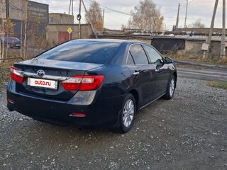 2012 Toyota Camry VII (XV50), серый, 1600000 рублей, вид 3