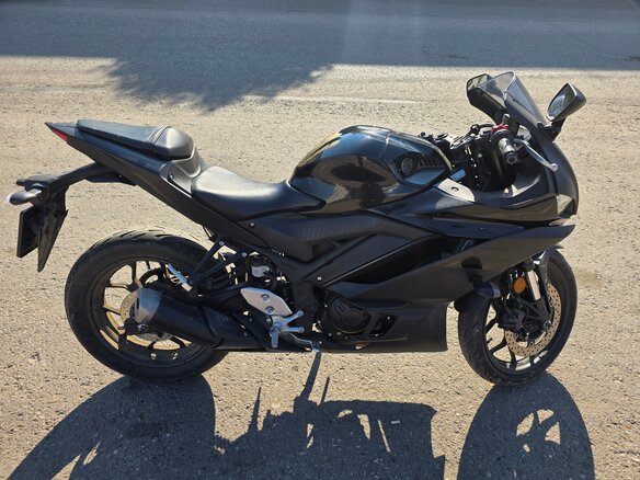 2020 Yamaha YZF-R3, чёрный, 500000 рублей - вид 6