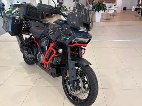 2025 Harley-Davidson CVO Pan America, серый, 3290000 рублей, вид 4