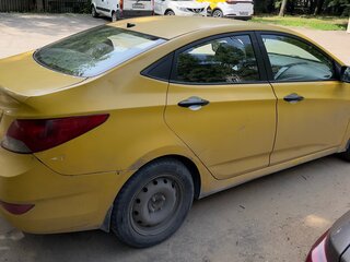 2014 Hyundai Solaris I, жёлтый, 360000 рублей, вид 3