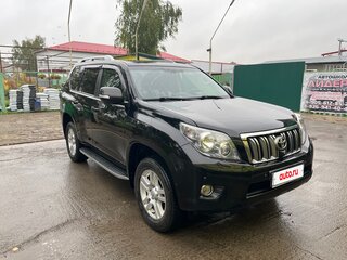 2010 Toyota Land Cruiser Prado 150 Series, чёрный, 2950000 рублей, вид 3