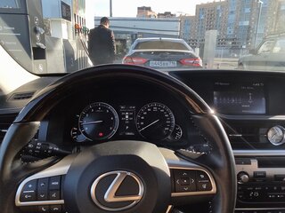 2016 Lexus ES 250 VI Рестайлинг, чёрный, 4100000 рублей, вид 4