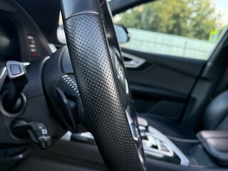 2017 Audi Q7 II (4M), серый, 4770000 рублей, вид 3