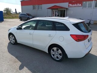 2018 Kia Ceed II Рестайлинг, белый, 1150000 рублей, вид 4