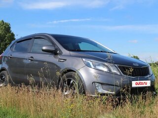 2012 Kia Rio 5-speed III, серый, 820000 рублей, вид 5