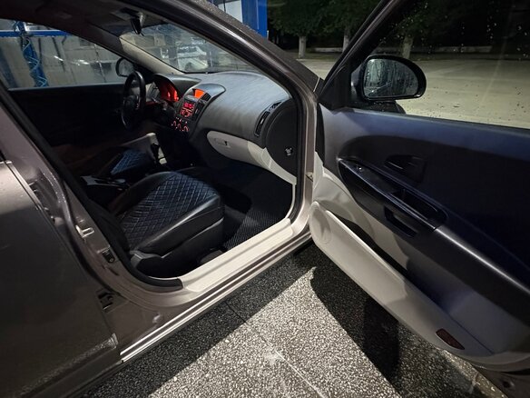 2007 Kia Ceed I, бежевый, 540000 рублей - вид 8