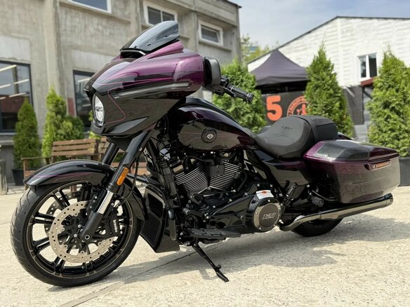 2025 Harley-Davidson CVO Street Glide, фиолетовый, 6650000 рублей - вид 17
