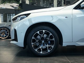 2025 BMW X3 20i xDrive IV (G45/G48), белый, 7190000 рублей, вид 4