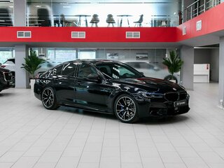2019 BMW M5 Competition VI (F90), чёрный, 9100000 рублей, вид 3