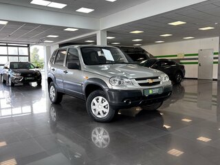 2010 Chevrolet Niva I Рестайлинг, серебристый, 490000 рублей, вид 5