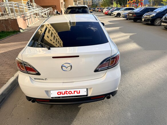 2010 Mazda 6 II (GH) Рестайлинг, белый - вид 4
