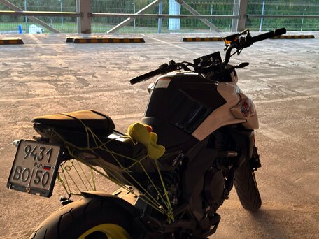 2023 CFMoto 650NK, белый, 410000 рублей, вид 4