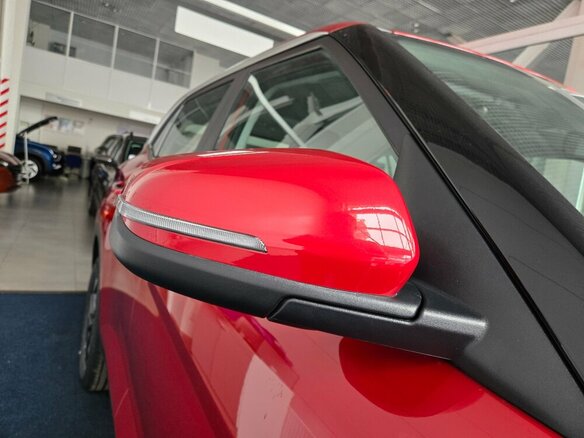 2025 Solaris HC, красный, 3645000 рублей - вид 5