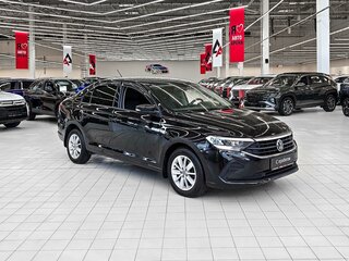 2021 Volkswagen Polo VI, чёрный, 1365000 рублей, вид 2