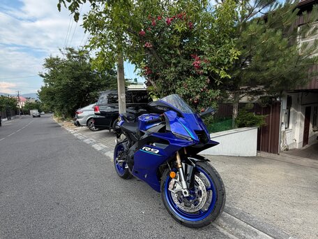 2026 Yamaha YZF-R9, синий, 1500000 рублей, вид 3