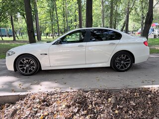 2011 BMW 5 серии 520d VI (F10/F11/F07), белый, 2050000 рублей, вид 3