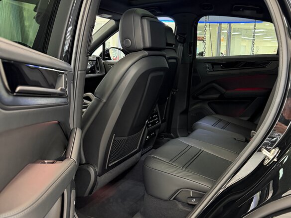 2026 Porsche Cayenne Coupé III Рестайлинг, чёрный, 17995000 рублей - вид 24