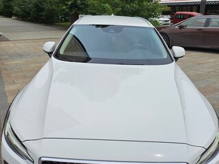 2020 Volvo V60 Cross Country II, белый, 3500000 рублей, вид 4