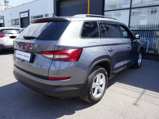 2020 Skoda Kodiaq I, серый, 2380000 рублей, вид 5