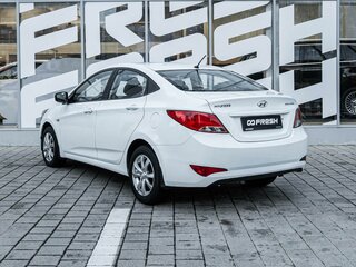 2015 Hyundai Solaris I Рестайлинг, белый, 899000 рублей, вид 2