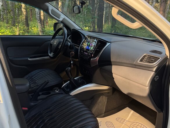 2015 Mitsubishi L200 V, белый, 2290000 рублей - вид 5