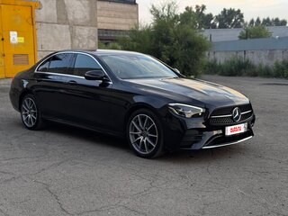 2021 Mercedes-Benz E-Класс 200 V (W213, S213, C238) Рестайлинг, чёрный, 4400000 рублей, вид 3