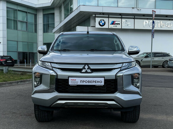 2022 Mitsubishi L200 V Рестайлинг, серый - вид 1