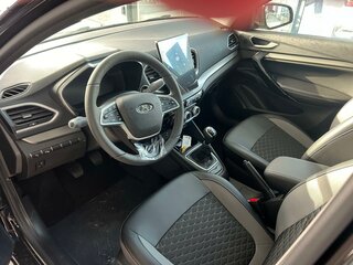 2026 Lada (ВАЗ) Vesta I Рестайлинг (NG), чёрный, 2015000 рублей, вид 4