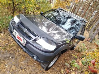 2013 Chevrolet Niva I Рестайлинг, коричневый, 530000 рублей, вид 3