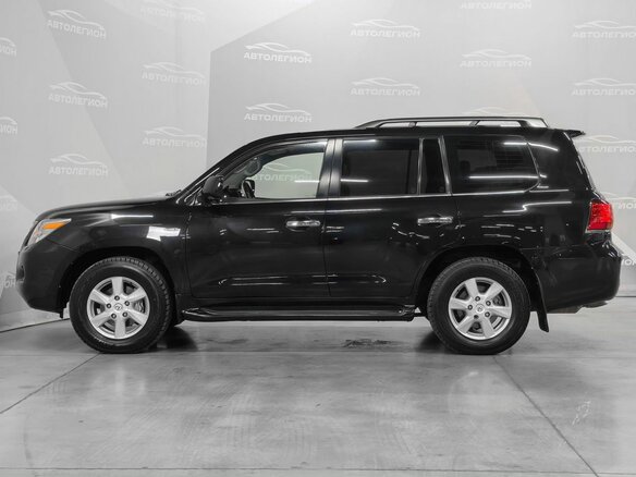 2011 Lexus LX 570 III, чёрный, 3400000 рублей - вид 2
